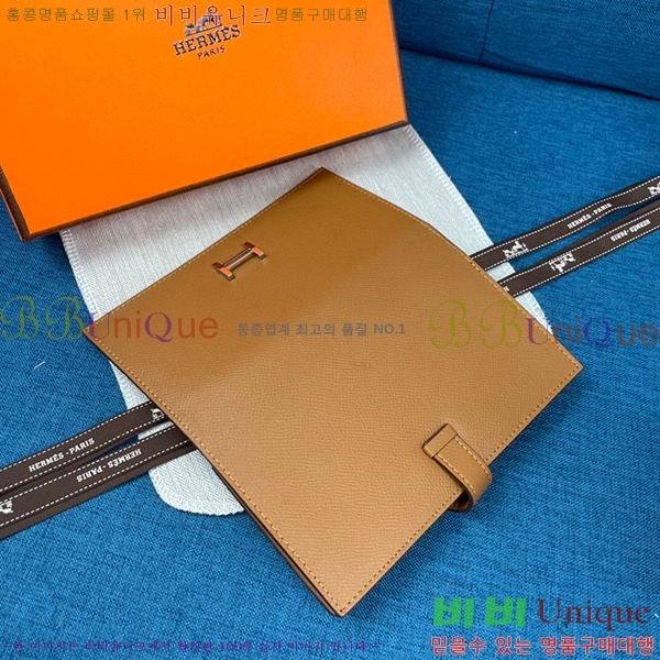 ޽   H155166-1-8