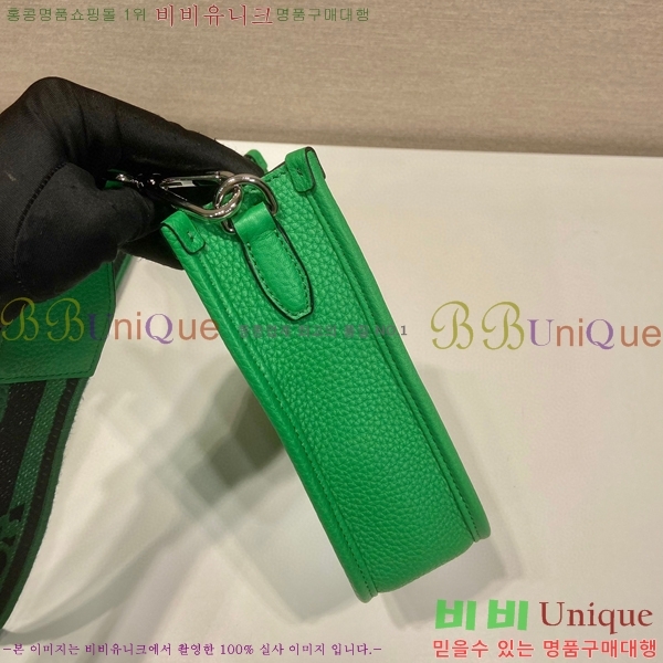 # ﰢΰ  ̴ 1BH191-105