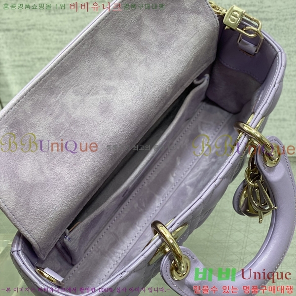 # ̵  ̹  M06133-270