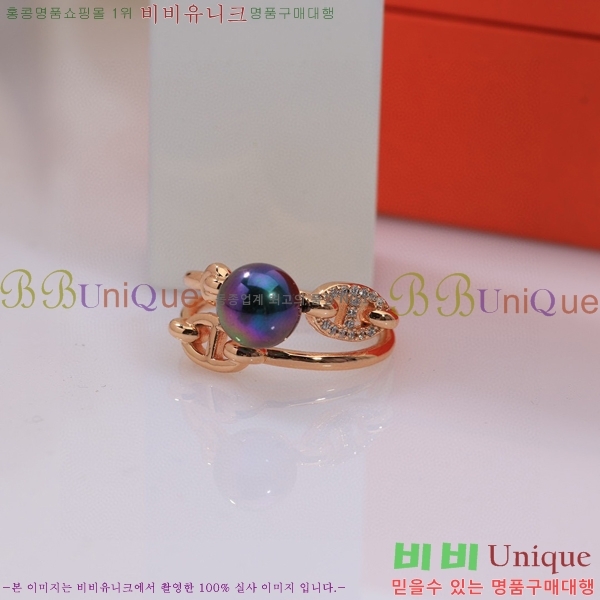 ޽  H8901177-1