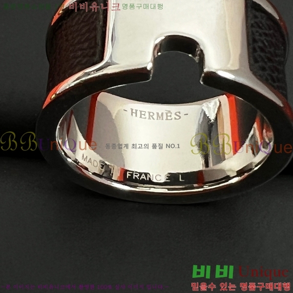 ޽  H8901177-4