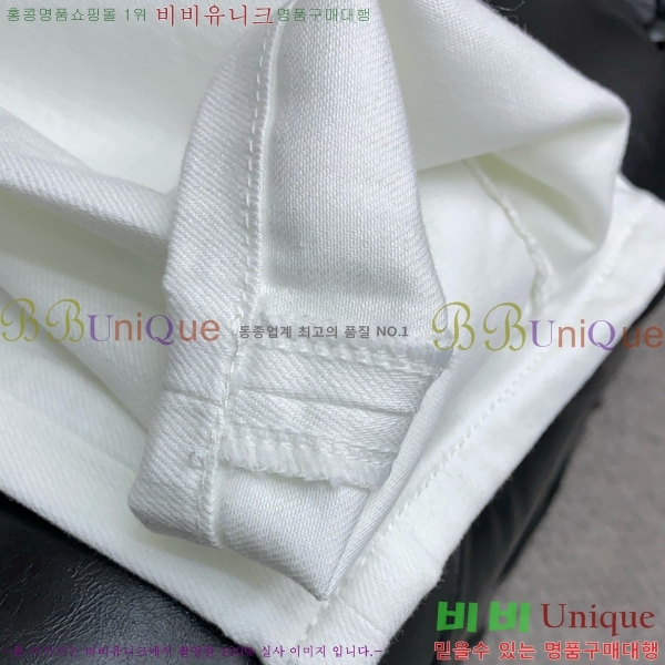   û D25226402
