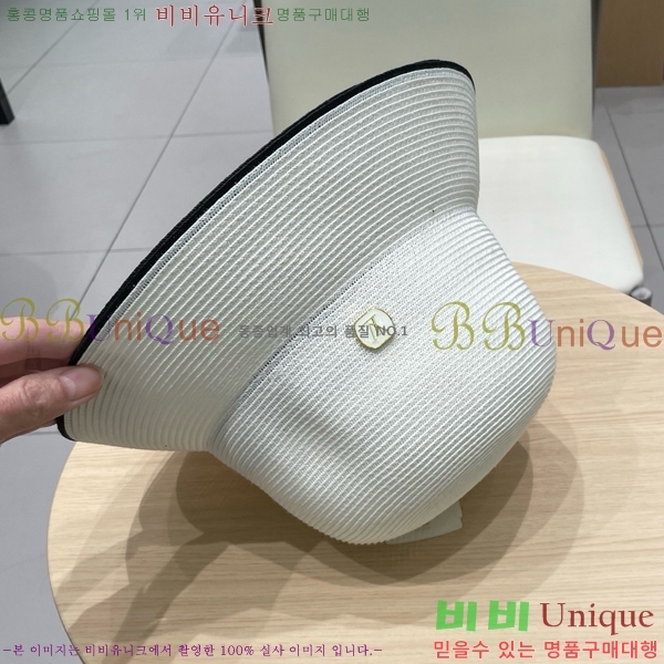 ̺  LV515611-2