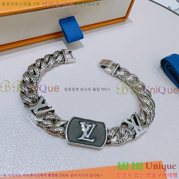 ̺  LV7922610-6
