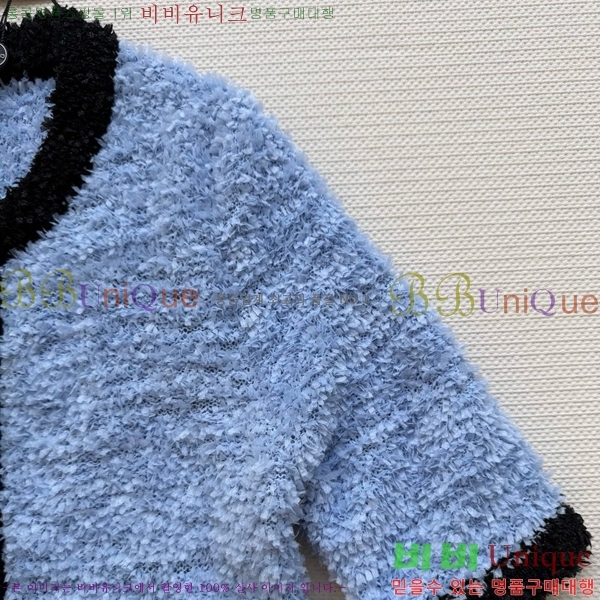  *   Ƽ CH43992270-4