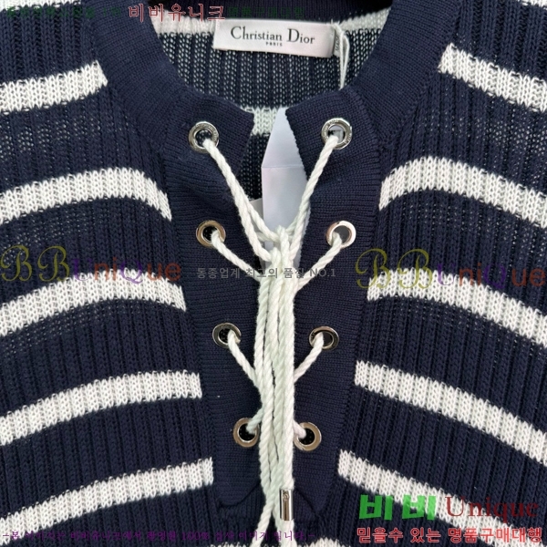    Ƽ D2547117-8