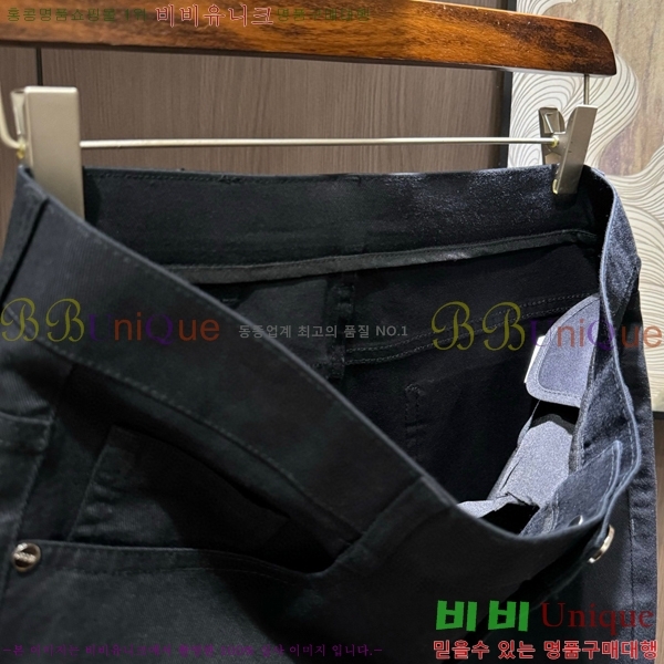   û TF245745417-3