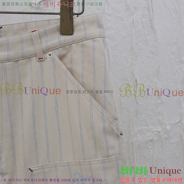   ݹ D647285-2