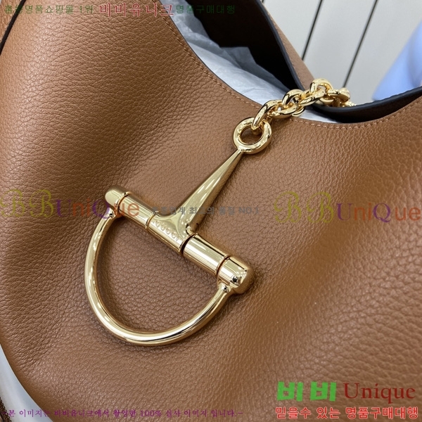 # Ʈ ƽ  ‎837466-851