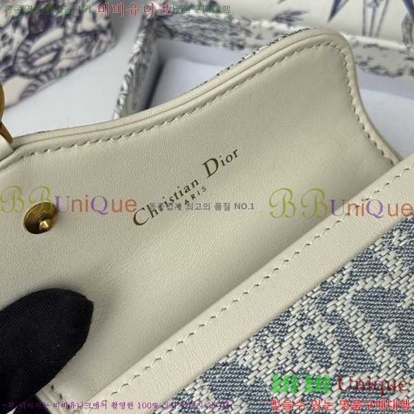 #   ī  S5611-202