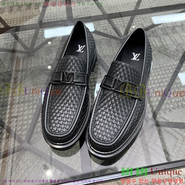  ̺  L7161629-1