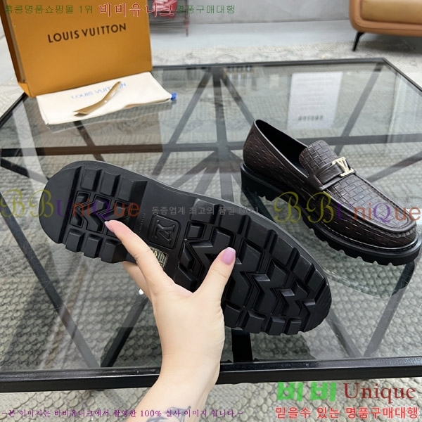  ̺  L7161629-2