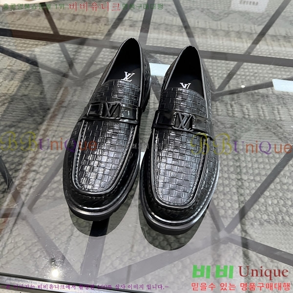  ̺  L7161629-3