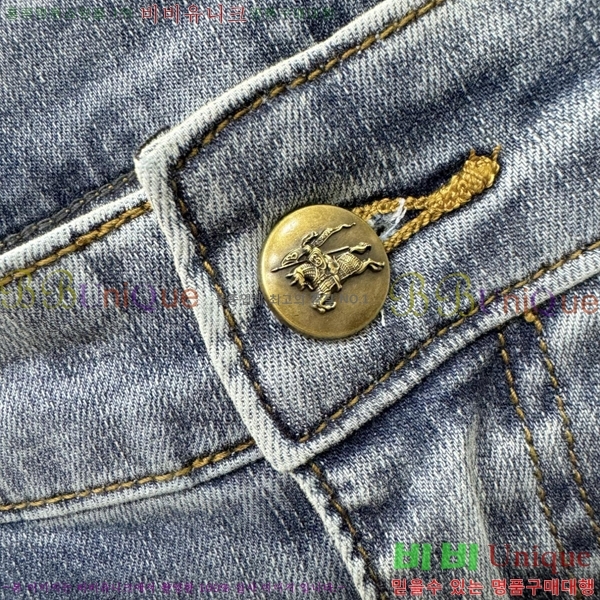   û BU5585802