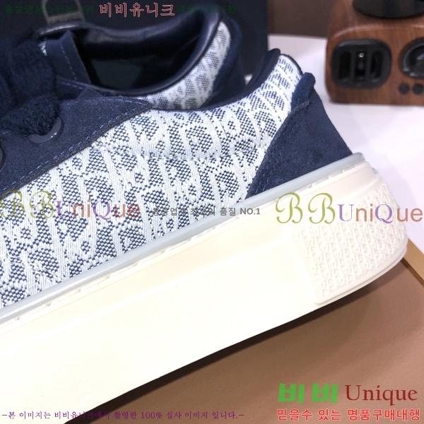  Ŀ  D5922335-13