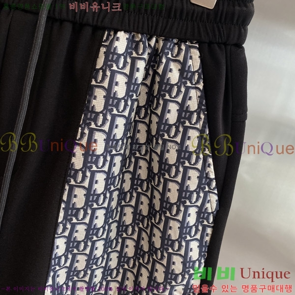   ݹ D25413675
