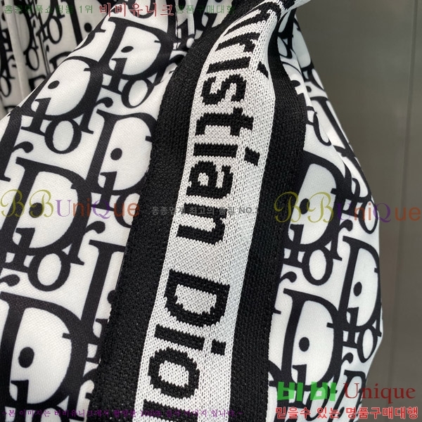   ݹ D25413677
