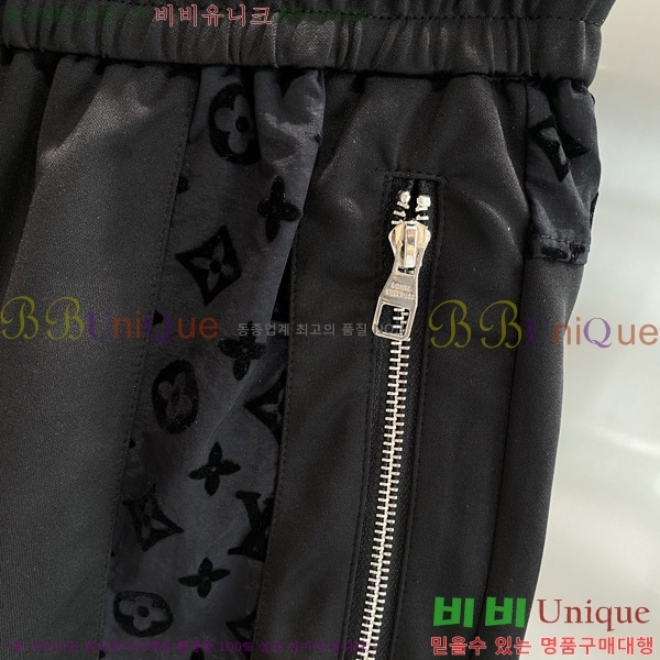   ݹ D25413678
