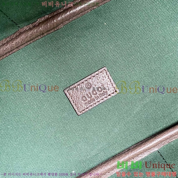 # ǵ GG   836872-720