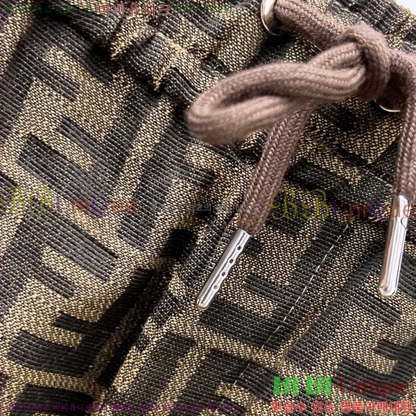   ݹ F97758
