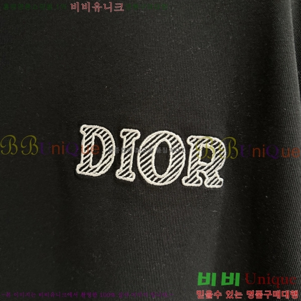    Ƽ D253904-1