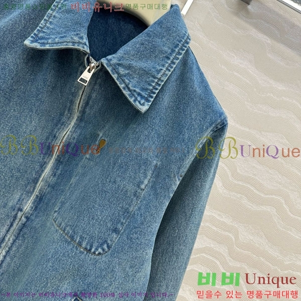 ƹ   AM1245088-1