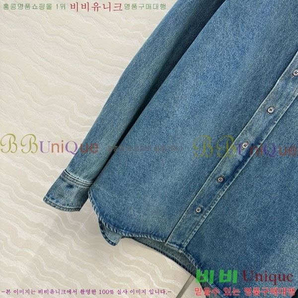 ƹ   AM1245088-2