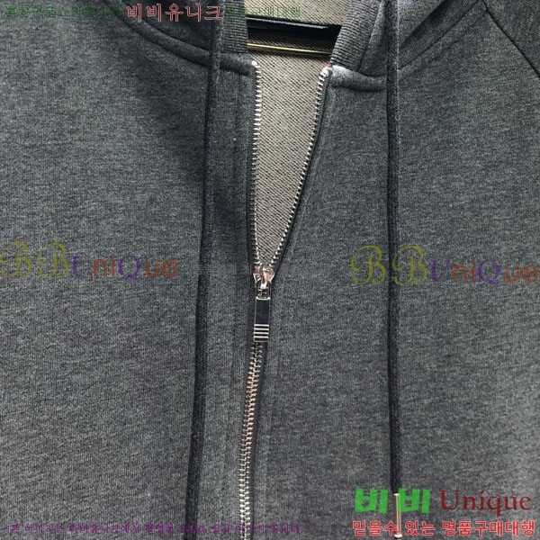  ĵ  TB959477
