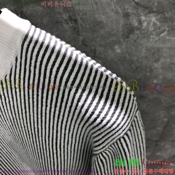   Ƽ TB922266
