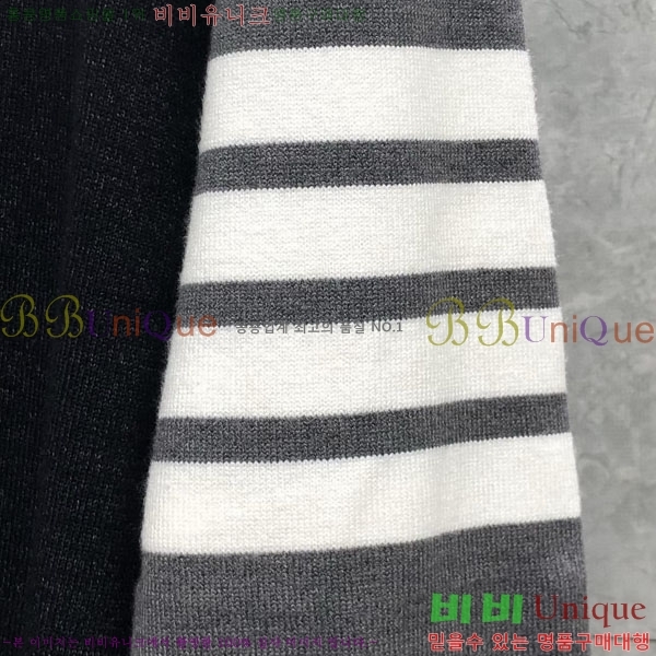    TB957779