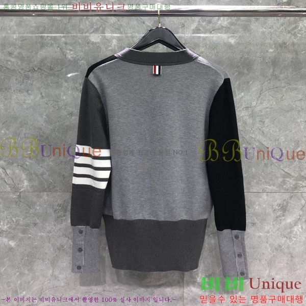    TB957779