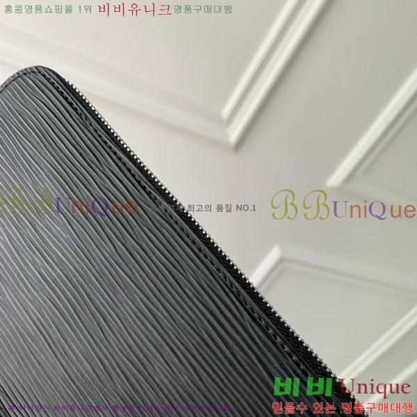 #̺    M60017-301