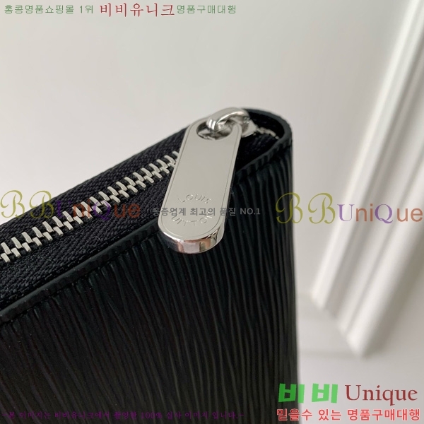 #̺    M60017-301
