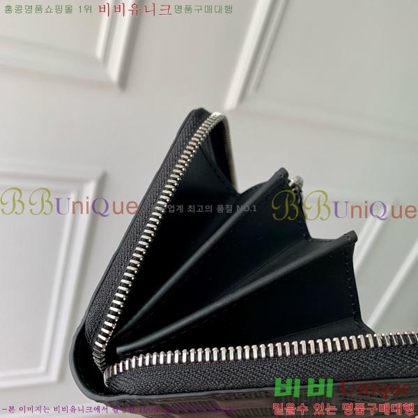 #̺    M60015-301