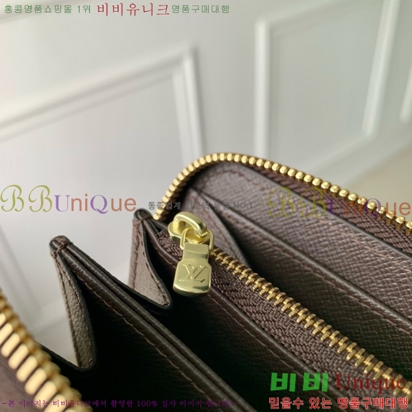 #̺    M60015-302