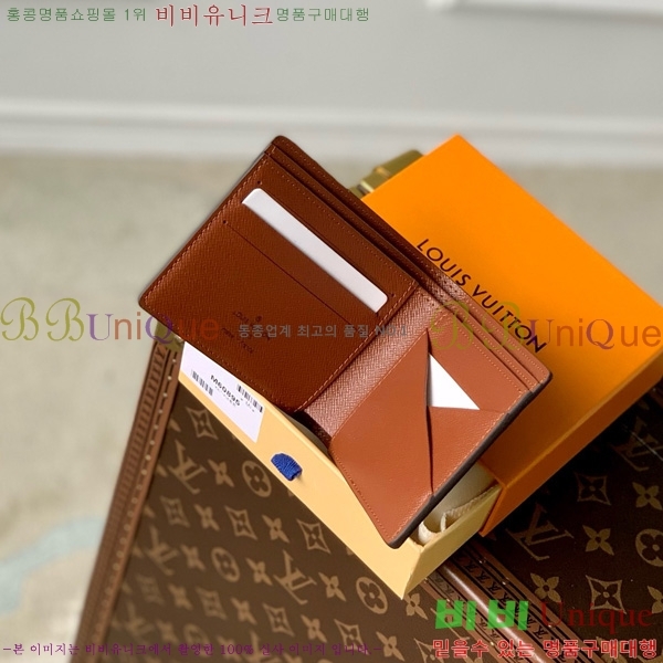 #̺   M60895-2
