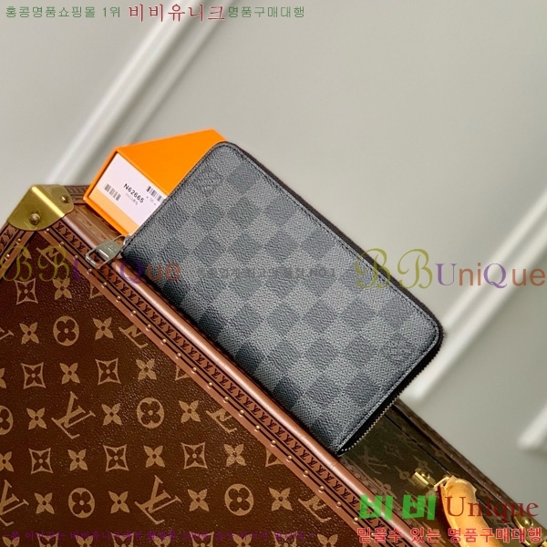 #̺   M63076-201