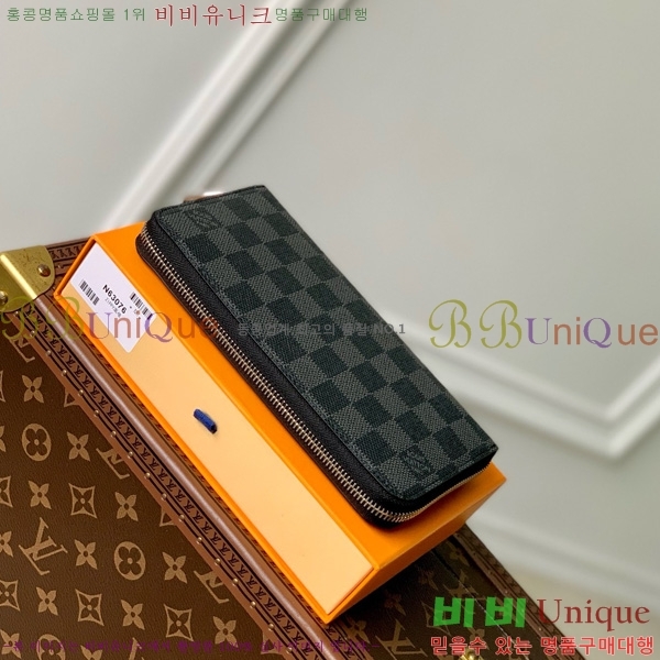#̺   M63076-201