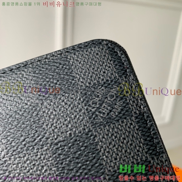 #̺   M63076-201