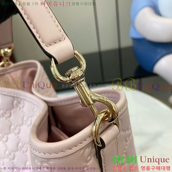# GG   Ŷ 815118-525