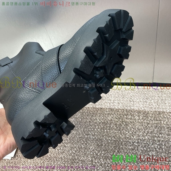    DR666093