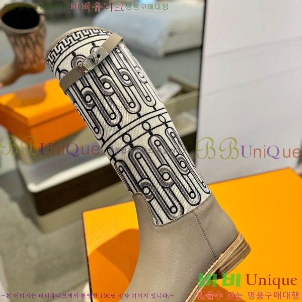  ޽   H11996220-1