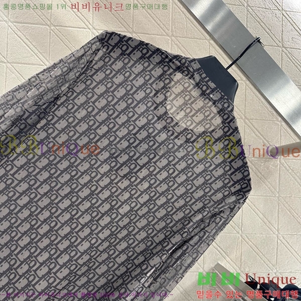   Ƽ DO112045-3