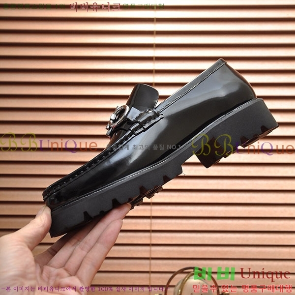  󰡸  FF889034-1