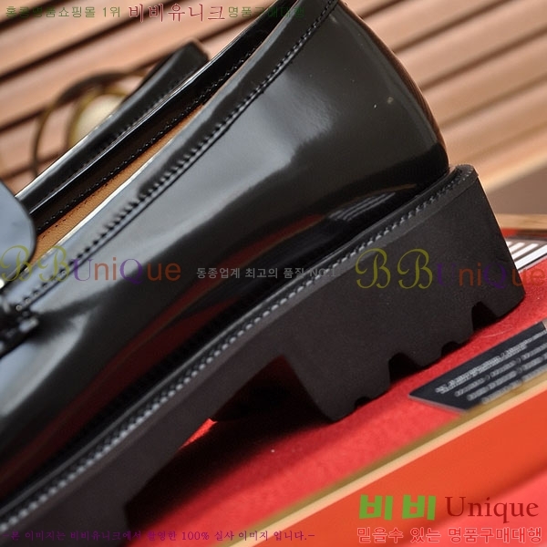  󰡸  FF889034-1