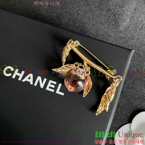 * ġ CH6612330-6
