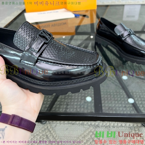  ̺  1LV69935-1