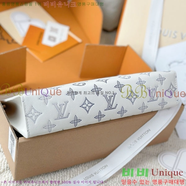 #̺ Ʈ Ŭġ M61692-1004
