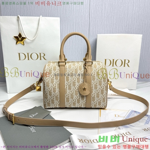 # ׷ 25  Ʈ M1365-1001