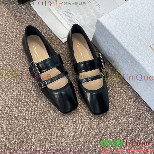  ÷ 3D2178992-1